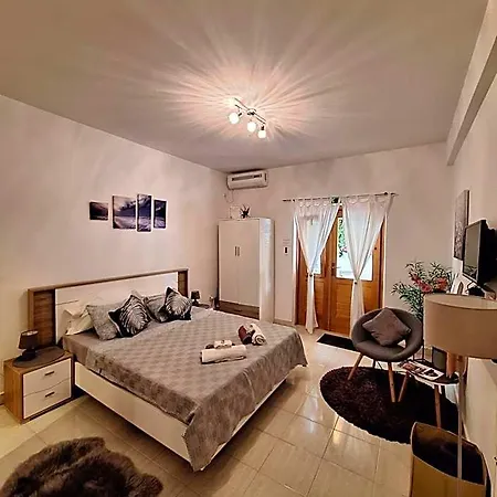 Apartment Valeria *